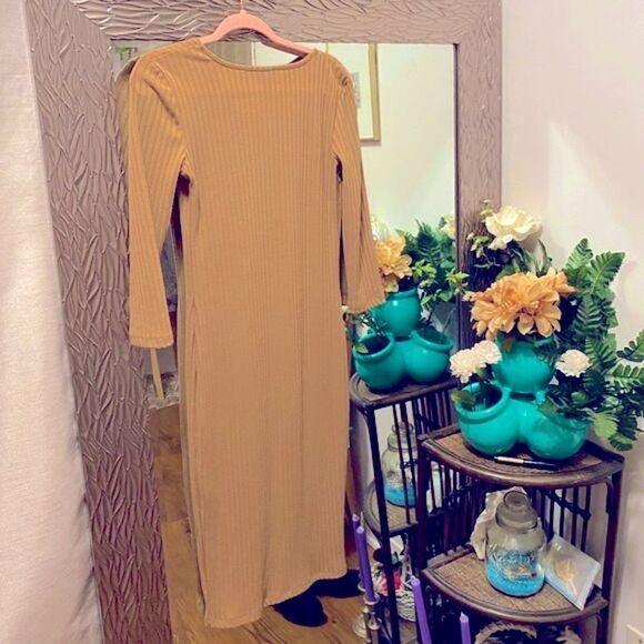 𝅺🌷 Suzy Shier 🌷 Camel Tan Soft Knit 3/4 Sleeve Button Dress - Picture 4 of 4
